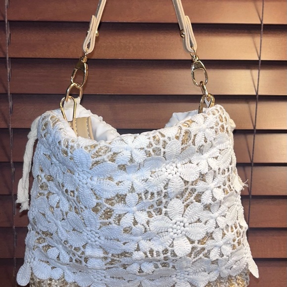 Straw and Lace Crossbody Bag - Picture 3 of 5
